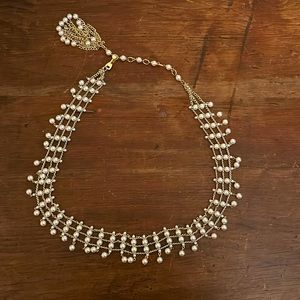 Faux pearl belt